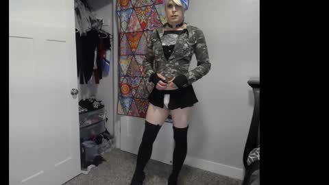 Dee online show from September 15, 12:45 am