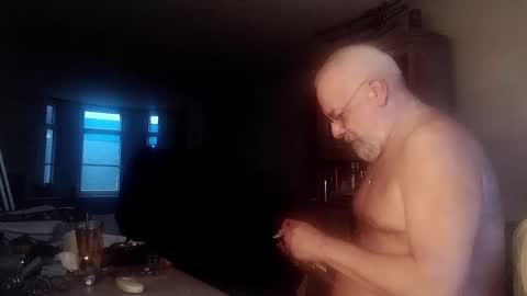Snapshot of femdom_sub chatting on February 13, 7:03 am femdom_sub online show from February 13, 7:03 am