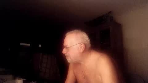 Snapshot of femdom_sub chatting on March 7, 2:57 am femdom_sub online show from March 7, 2:57 am