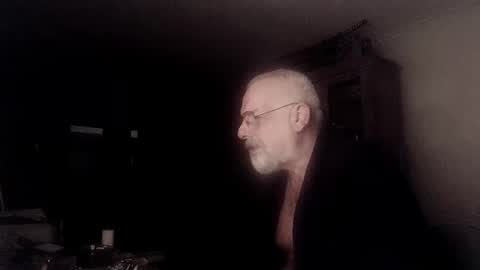 Snapshot of femdom_sub chatting on January 18, 5:52 am femdom_sub online show from January 18, 5:52 am