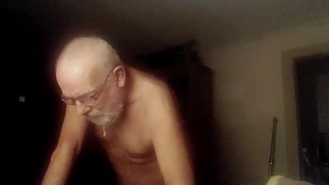 Snapshot of femdom_sub chatting on February 10, 2:52 am femdom_sub online show from February 10, 2:52 am