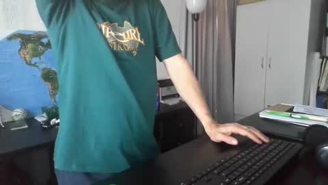 Snapshot of femdomsubby chatting on September 18, 7:01 am femdomsubby online show from September 18, 7:01 am