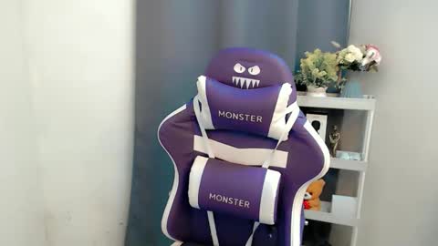 YOUR BEAUTIFUL ASIANFHEMY online show from October 5, 10:28 pm