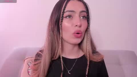 fernanda  online show from July 4, 5:16 pm
