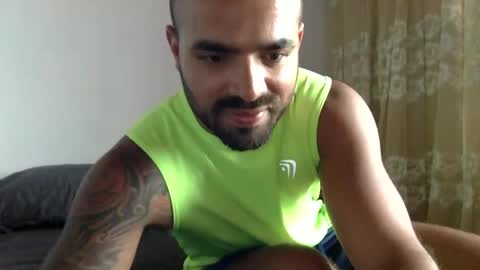 Snapshot of ferpaisa2024 chatting on January 1, 6:16 pm insta ferxx1210 Fercho online show from January 1, 6:16 pm