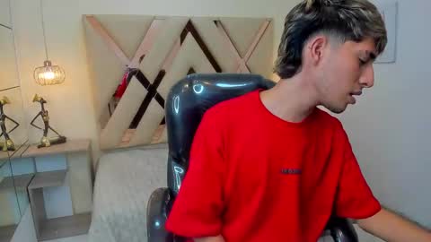 FER PHOENIX online show from December 23, 5:13 am