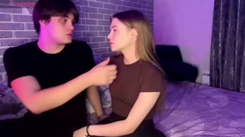 Tina and Tomas online show from October 2, 2:05 pm