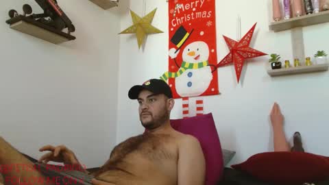 Snapshot of fetish_padrino chatting on December 8, 3:45 pm - JERONIMO CORTEZ - online show from December 8, 3:45 pm