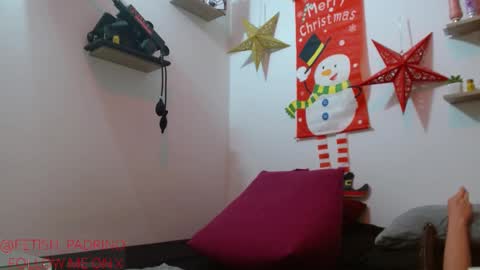Snapshot of fetish_padrino chatting on December 6, 1:24 am - JERONIMO CORTEZ - online show from December 6, 1:24 am