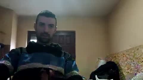 Snapshot of fffjj021 chatting on January 10, 12:04 pm Raised in 90s online show from January 10, 12:04 pm