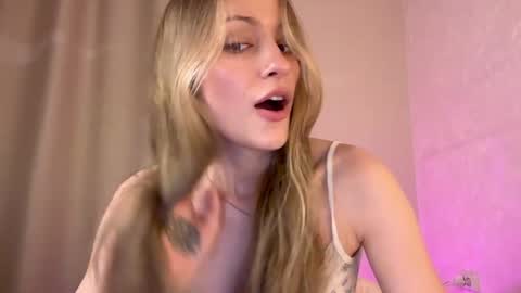 Lisa online show from January 9, 12:41 pm