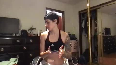 fgsammie online show from October 26, 4:57 am