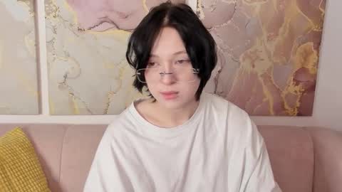 fiamoory online show from March 4, 1:24 am