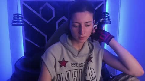   online show from March 9, 5:28 pm