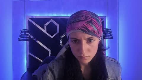   online show from March 6, 11:47 am