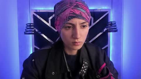   online show from February 21, 12:28 pm