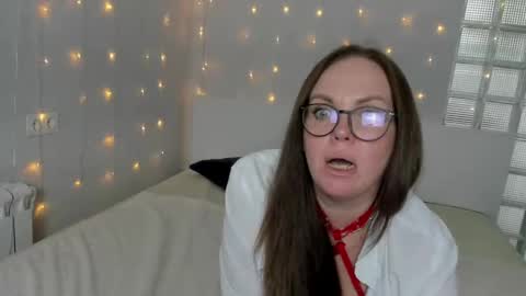 Fiery Stella online show from March 6, 2:29 pm