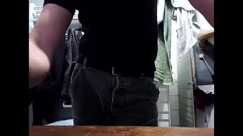 fifi010203 online show from April 12, 4:44 pm