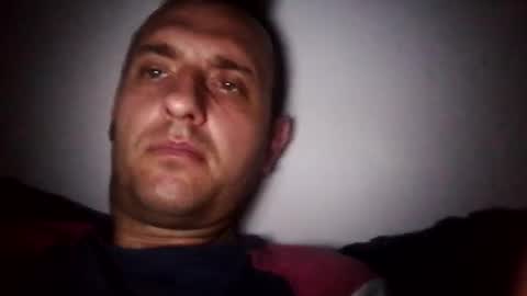 Snapshot of figonik chatting on December 7, 10:01 pm Nick online show from December 7, 10:01 pm