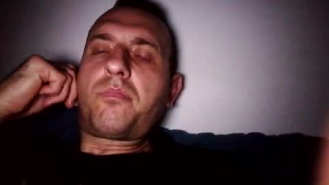 Snapshot of figonik chatting on December 1, 9:06 pm Nick online show from December 1, 9:06 pm