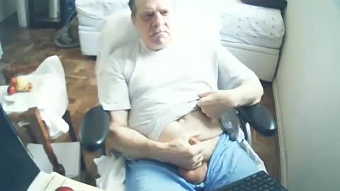 filhober online show from January 11, 1:43 pm