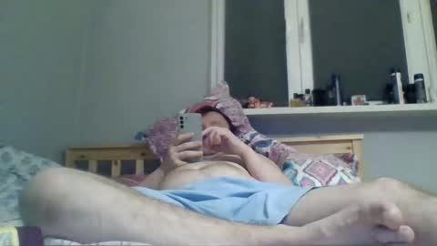 Snapshot of filipek757 chatting on September 8, 10:20 pm filipek757 online show from September 8, 10:20 pm