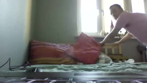 Snapshot of filipek757 chatting on February 16, 2:32 pm filipek757 online show from February 16, 2:32 pm