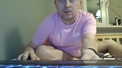 Snapshot of filipek757 chatting on January 3, 4:27 pm filipek757 online show from January 3, 4:27 pm