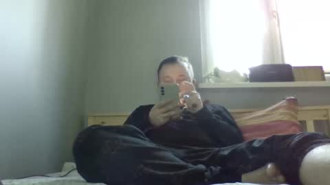 Snapshot of filipek757 chatting on December 26, 12:05 pm filipek757 online show from December 26, 12:05 pm