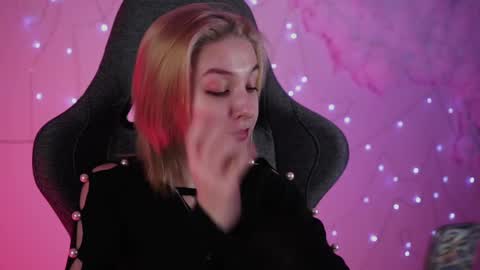 cap and Lana  online show from February 27, 2:35 am