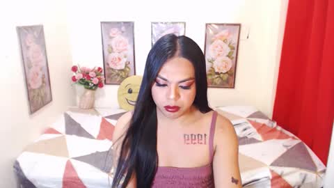 CALL ME AMANDA online show from January 28, 12:00 pm