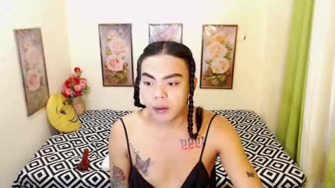 CALL ME AMANDA online show from December 8, 8:20 am