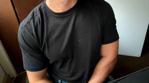 fin4lfinish online show from December 5, 5:00 pm