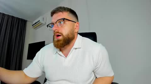 FindomGuyXXX online show from April 15, 7:58 pm