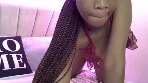 Snapshot of fine_queen12 chatting on March 11, 7:46 am fine_queen12 online show from March 11, 7:46 am