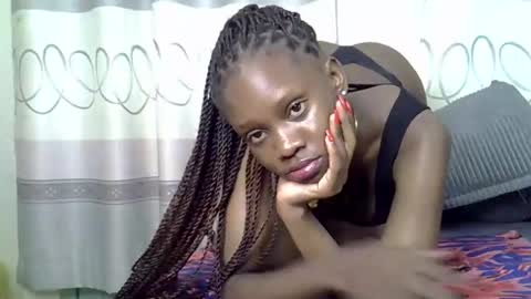 Snapshot of fine_queen12 chatting on February 28, 7:05 am fine_queen12 online show from February 28, 7:05 am