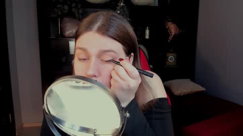 fiora online show from February 20, 7:32 am