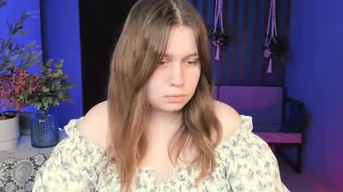 fiora online show from September 20, 9:56 am