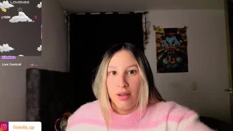 F I O R E L L A  online show from October 23, 1:29 am