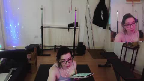 Fit 4 Fkn online show from January 26, 11:50 am