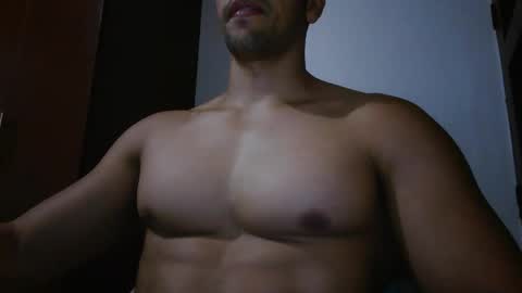 fitchestabs_69 online show from May 17, 9:35 pm