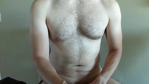 fithubby80 online show from October 13, 3:47 pm