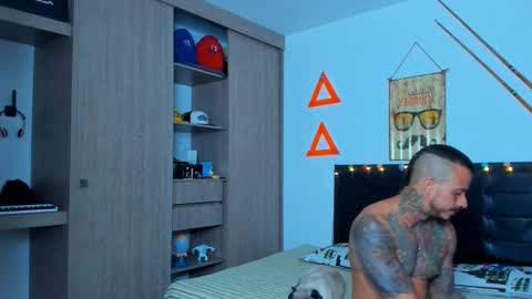 Elias Valencia online show from February 16, 11:26 pm