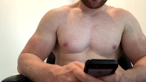 Snapshot of fitnudeguyxxx chatting on December 10, 5:22 pm fitnudeguyxxx online show from December 10, 5:22 pm