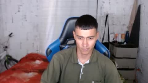  FLACO  online show from April 4, 5:42 pm