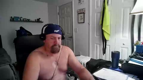 Snapshot of flaguy3233 chatting on December 15, 5:56 am Florida guy online show from December 15, 5:56 am