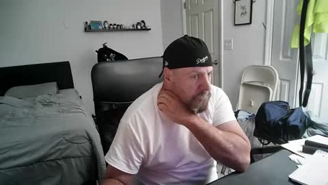 Snapshot of flaguy3233 chatting on January 10, 2:57 am Florida guy online show from January 10, 2:57 am