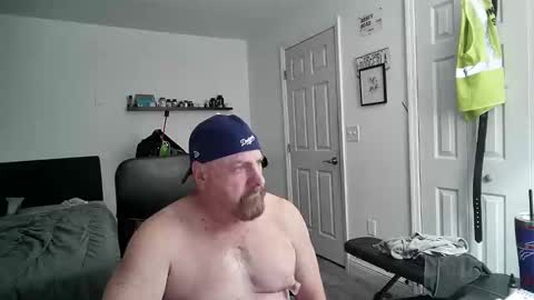 Snapshot of flaguy3233 chatting on February 23, 5:45 am Florida guy online show from February 23, 5:45 am