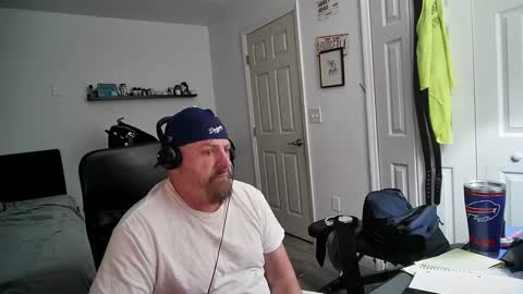 Snapshot of flaguy3233 chatting on January 7, 7:10 am Florida guy online show from January 7, 7:10 am