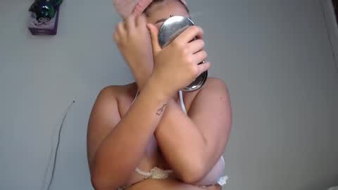 tteo  Sienna  online show from October 11, 12:10 pm